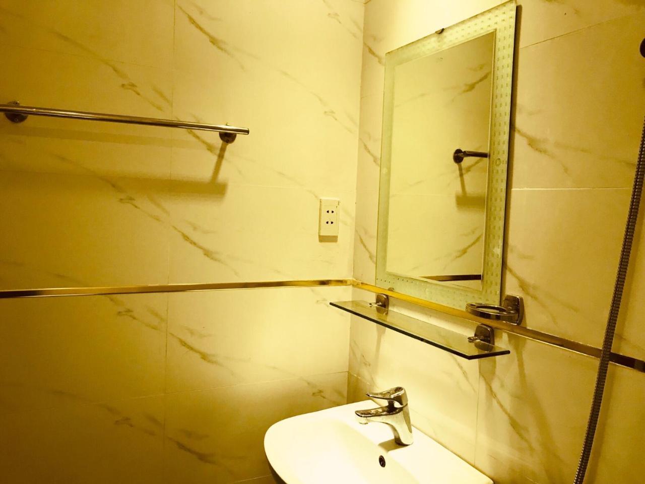 Quynh Anh Hotel Ho Şi Min Exterior foto